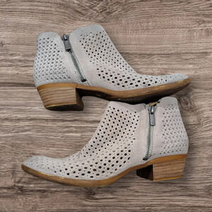 Lucky Brand Tan Ankle Boots